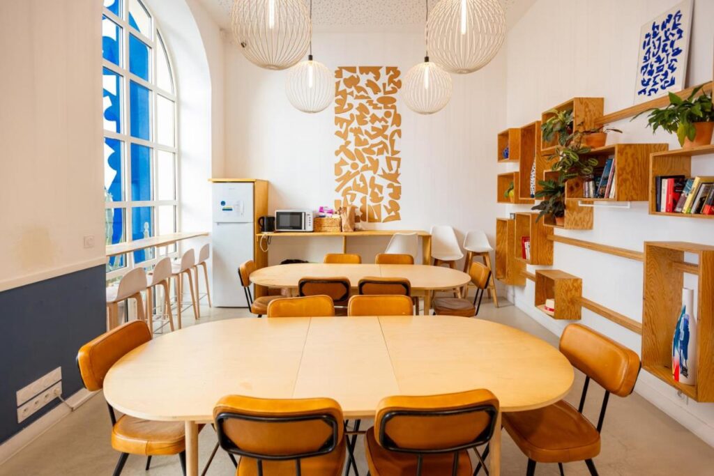 the people hostel