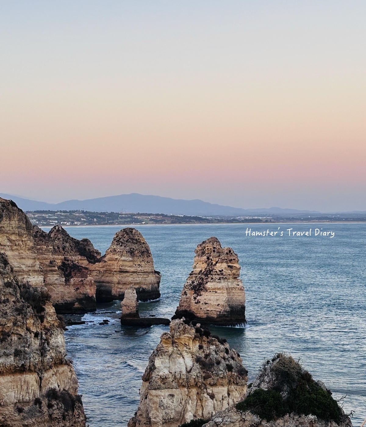 【葡萄牙】阿爾加維最美海蝕地形Ponta da Piedade 佩達德角攻略|交通、步道、拍照點、住宿一次整理 - 第15張圖 【葡萄牙】阿爾加維最美海蝕地形Ponta da Piedade 佩達德角攻略|交通、步道、拍照點、住宿一次整理